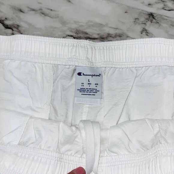 Champion | Shorts Athletic Elastic Waist Drawstring Logo | White | Women | L - Picture 7 of 7